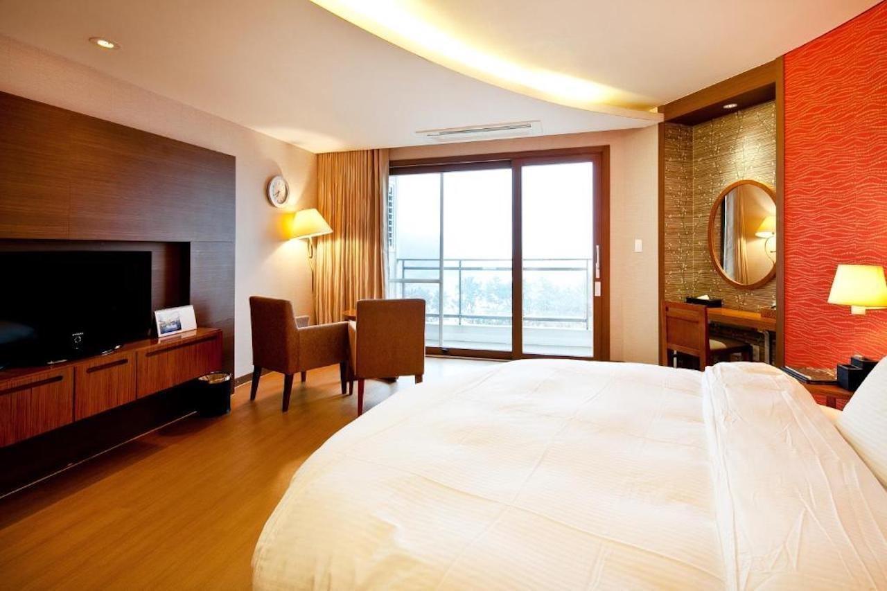 โซโน เบลล์ พยอนซาน  Hotel บูอัน ภายนอก รูปภาพ